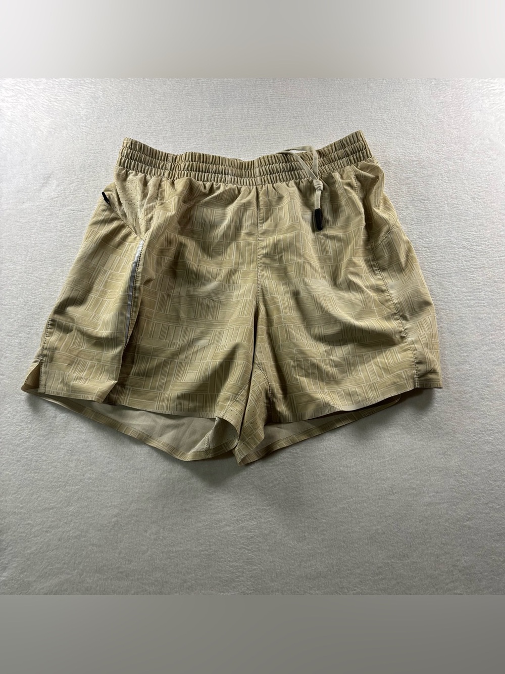 VRST Men's Light Tan Drawstring Athletic Shorts
